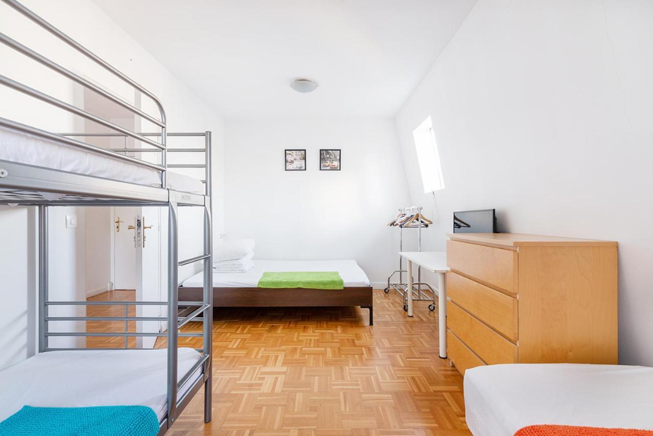 Cameleon Paris Guesthouse Pantin Exteriér fotografie