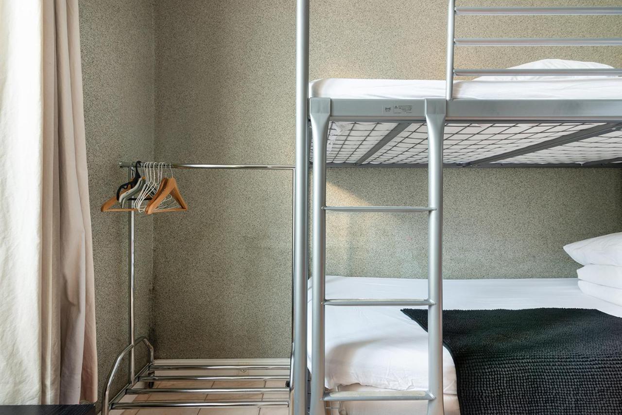 Cameleon Paris Guesthouse Pantin Exteriér fotografie